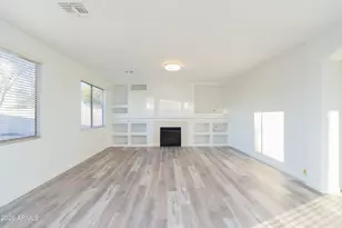 562 N Kimberlee Way, Chandler, AZ 85225 - Photo 10