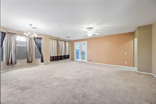 10870 W Chase Ln, Avondale, AZ 85323 - Photo 2