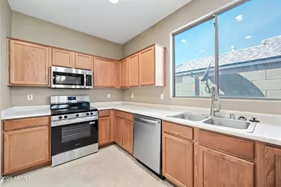 10870 W Chase Lane, Avondale, AZ 85323 - Photo 6