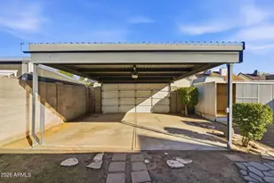 2206 W Beaubien Dr, Phoenix, AZ 85027 - Photo 40