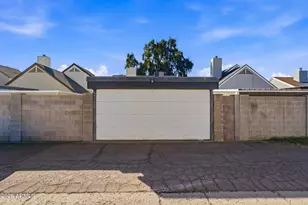 2206 W Beaubien Dr, Phoenix, AZ 85027 - Photo 44