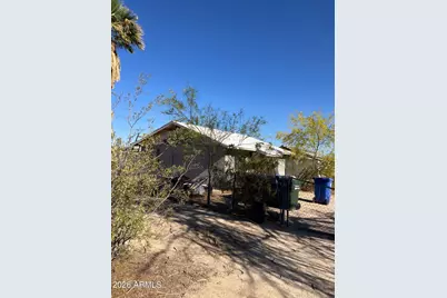 2138 E Desert Lane #20, Phoenix, AZ 85042 - Photo 2