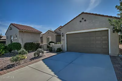 7801 W Yorktown Way, Florence, AZ 85132 - Photo 2