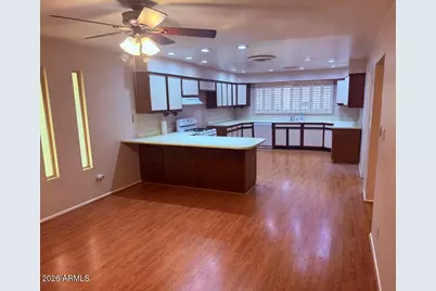 10838 N 12th Street, Phoenix, AZ 85020 - Photo 1