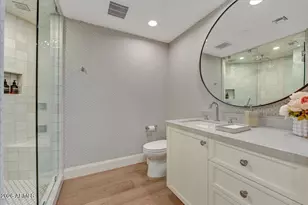 7181 E Camelback Rd, Scottsdale, AZ 85251 - Photo 32