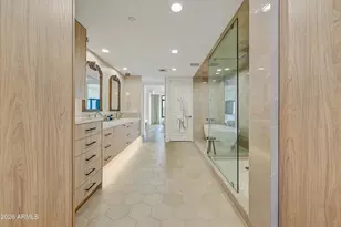 7181 E Camelback Rd, Scottsdale, AZ 85251 - Photo 28