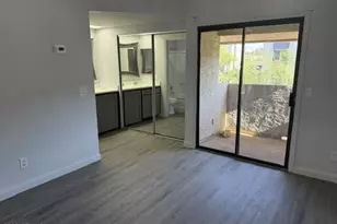 4240 N Longview Ave, Phoenix, AZ 85014 - Photo 8