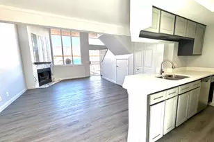 4240 N Longview Ave, Phoenix, AZ 85014 - Photo 2