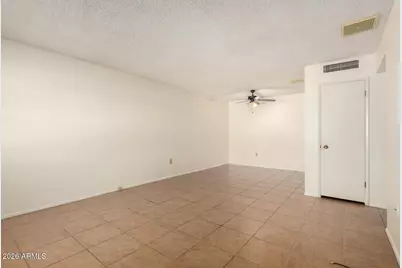 14042 N Newcastle Drive, Sun City, AZ 85351 - Photo 4