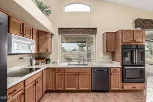 17903 N Windfall Dr, Surprise, AZ 85374 - Photo 12