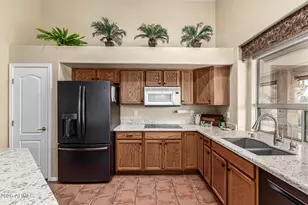 17903 N Windfall Dr, Surprise, AZ 85374 - Photo 12