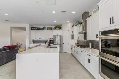 19049 E Celtic Manor Drive, Queen Creek, AZ 85142 - Photo 10