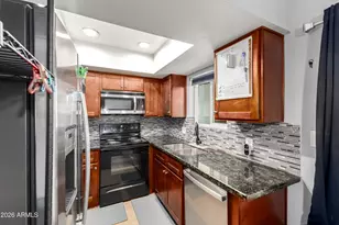 17241 N 16th Dr, Phoenix, AZ 85023 - Photo 8