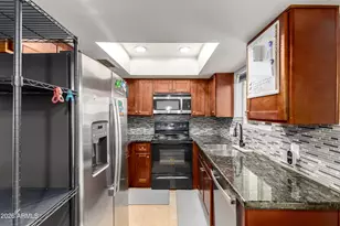 17241 N 16th Dr, Phoenix, AZ 85023 - Photo 10