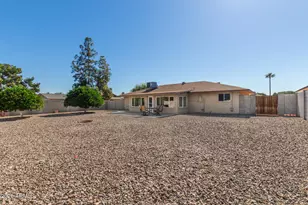 9822 W Pebble Beach Dr, Sun City, AZ 85351 - Photo 28