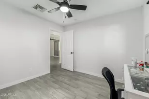 9215 S 7th Ave, Phoenix, AZ 85041 - Photo 14