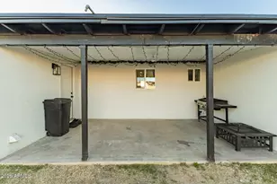 9215 S 7th Ave, Phoenix, AZ 85041 - Photo 20