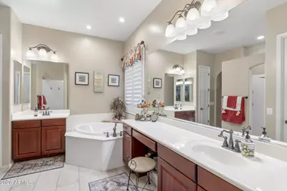 24207 N 24th Place, Phoenix, AZ 85024 - Photo 20