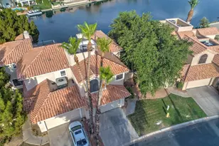 517 S Marina Dr, Gilbert, AZ 85233 - Photo 16