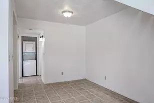 2726 W Brooks St, Chandler, AZ 85224 - Photo 8