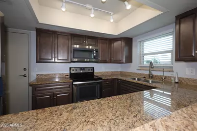 20 S Buena Vista Avenue #108, Gilbert, AZ 85296 - Photo 2