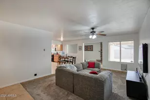 6109 W Tierra Buena Ln, Glendale, AZ 85306 - Photo 4