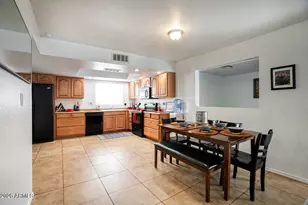 6109 W Tierra Buena Ln, Glendale, AZ 85306 - Photo 8