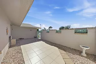 19225 N Sombrero Circle, Sun City, AZ 85373 - Photo 10