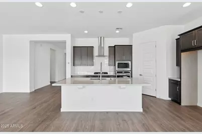 20081 W El Nido Lane, Litchfield Park, AZ 85340 - Photo 2