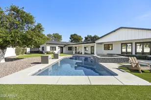 4030 N 54th Pl, Phoenix, AZ 85018 - Photo 1