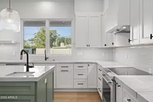 4030 N 54th Pl, Phoenix, AZ 85018 - Photo 16