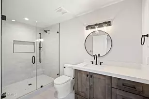 4030 N 54th Pl, Phoenix, AZ 85018 - Photo 32