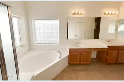 3145 W Sandra Terrace, Phoenix, AZ 85053 - Photo 6