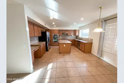 3145 W Sandra Terrace, Phoenix, AZ 85053 - Photo 2