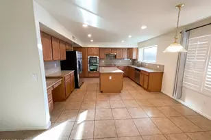 3145 W Sandra Terrace, Phoenix, AZ 85053 - Photo 2