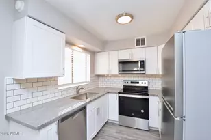 645 N Arrowhead Dr, Chandler, AZ 85224 - Photo 4