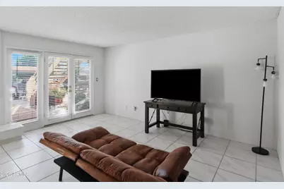 1832 N 52nd Street #104, Phoenix, AZ 85008 - Photo 6