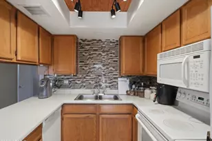 1832 N 52nd St, Phoenix, AZ 85008 - Photo 4