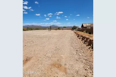 1014 E Desert Sky Court #21174116, Phoenix, AZ 85085 - Photo 2