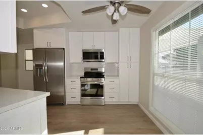 10334 W Highwood Lane, Sun City, AZ 85373 - Photo 2