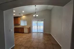 43826 W Lindgren Dr, Maricopa, AZ 85138 - Photo 4