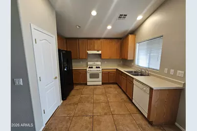 43826 W Lindgren Drive, Maricopa, AZ 85138 - Photo 6