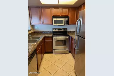 5757 W Eugie Avenue #2025, Glendale, AZ 85304 - Photo 2