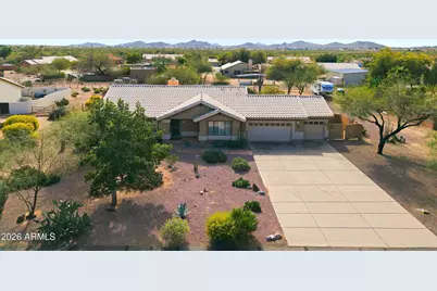 125 E Blue Eagle Lane, Phoenix, AZ 85086 - Photo 4