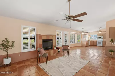 125 E Blue Eagle Lane, Phoenix, AZ 85086 - Photo 10