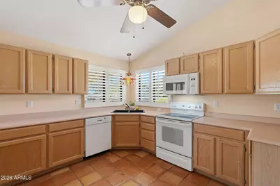 125 E Blue Eagle Lane, Phoenix, AZ 85086 - Photo 16