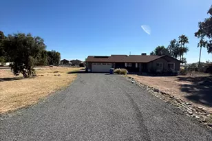 3865 S Turquoise Dr, Buckeye, AZ 85326 - Photo 4