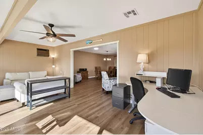 10137 W Mountain View Road, Sun City, AZ 85351 - Photo 12