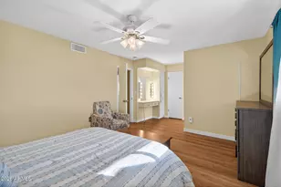 10137 W Mountain View Rd, Sun City, AZ 85351 - Photo 28