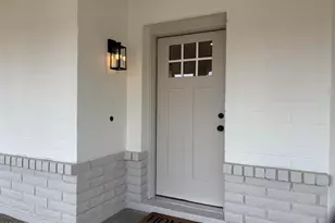 5723 W Sunnyslope Ln, Glendale, AZ 85302 - Photo 4